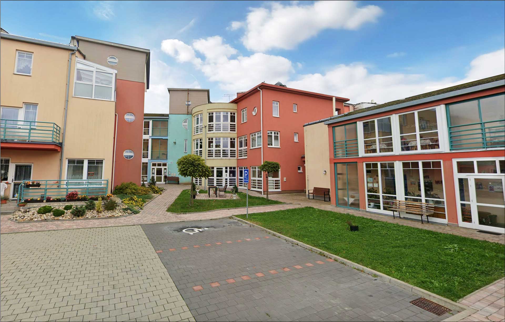 Dům s pečovatelskou službou – Sobotka - foto